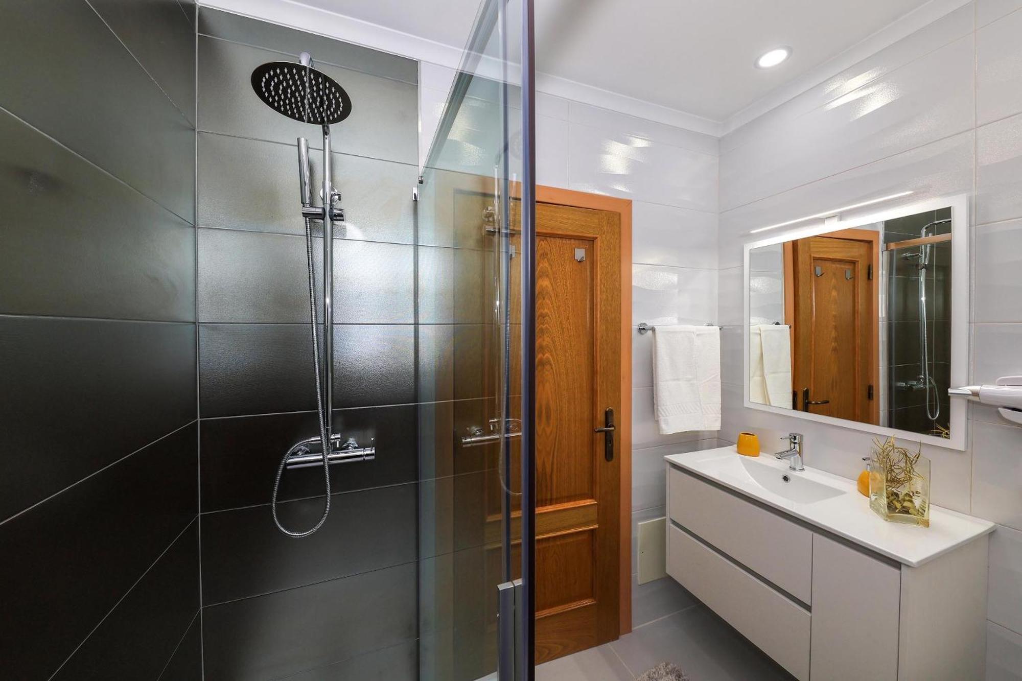 Moradia Chicharro Hotel Назаре Екстериор снимка