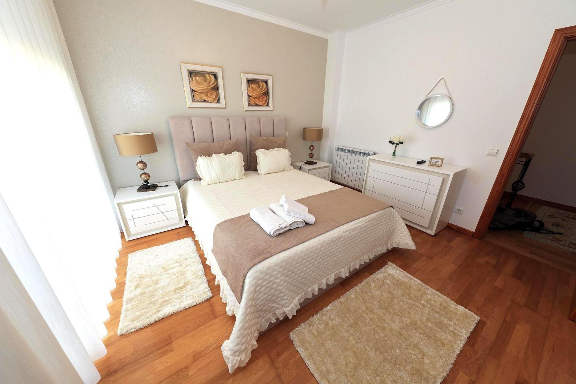 Moradia Chicharro Hotel Назаре Екстериор снимка
