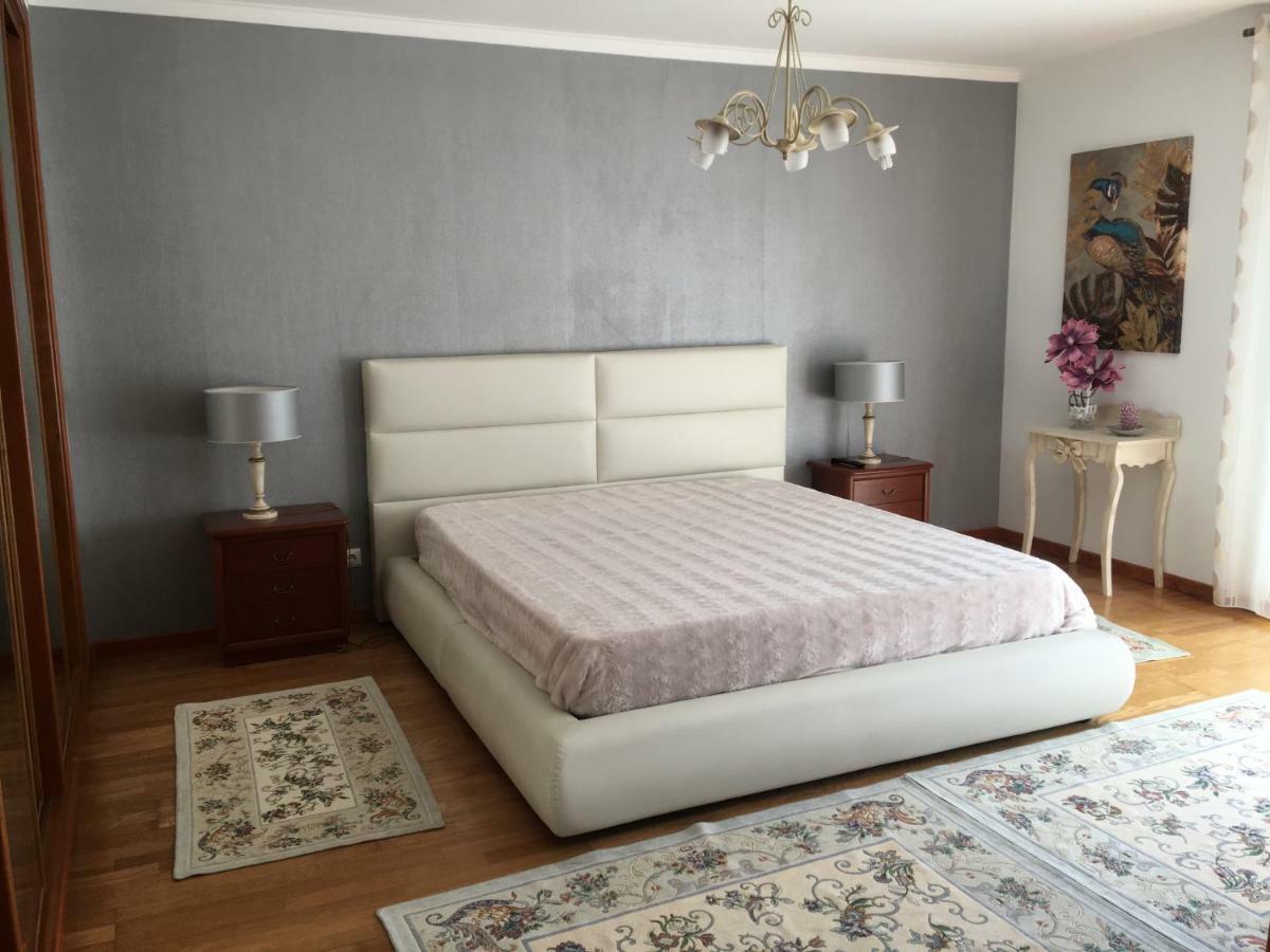 Moradia Chicharro Hotel Назаре Екстериор снимка